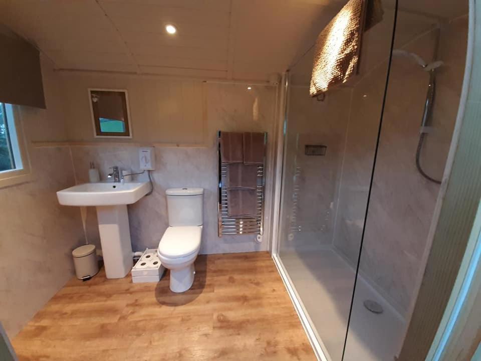 Ewe Retreat Shepherds Hut Hereford Exterior foto